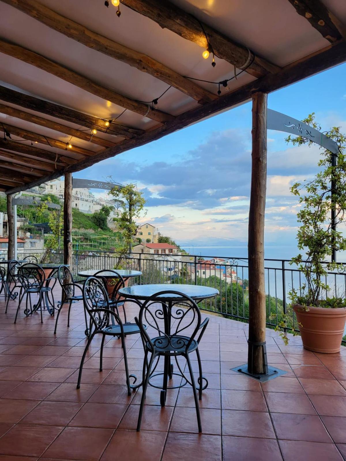 Villa Pino Фуроре Экстерьер фото
