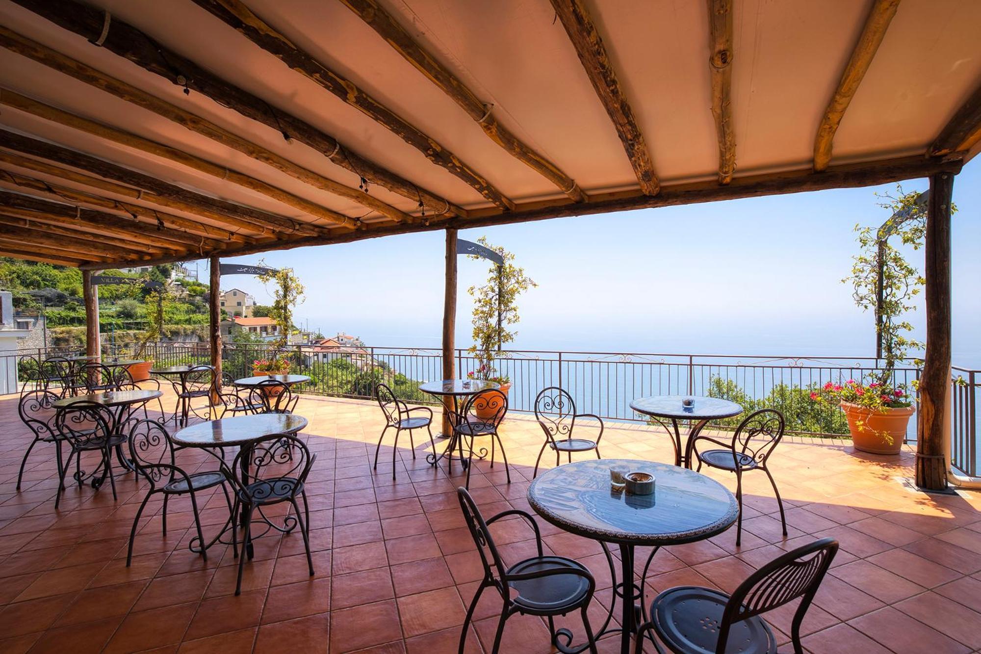 Villa Pino Фуроре Экстерьер фото